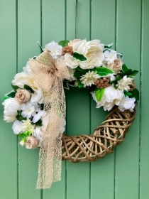 Soft Cream Wreath