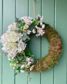 Daisy and Moss Wreath