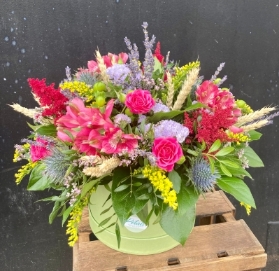 Meadow style arrangement