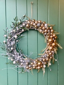 Silver/ Gold Bauble Wreath